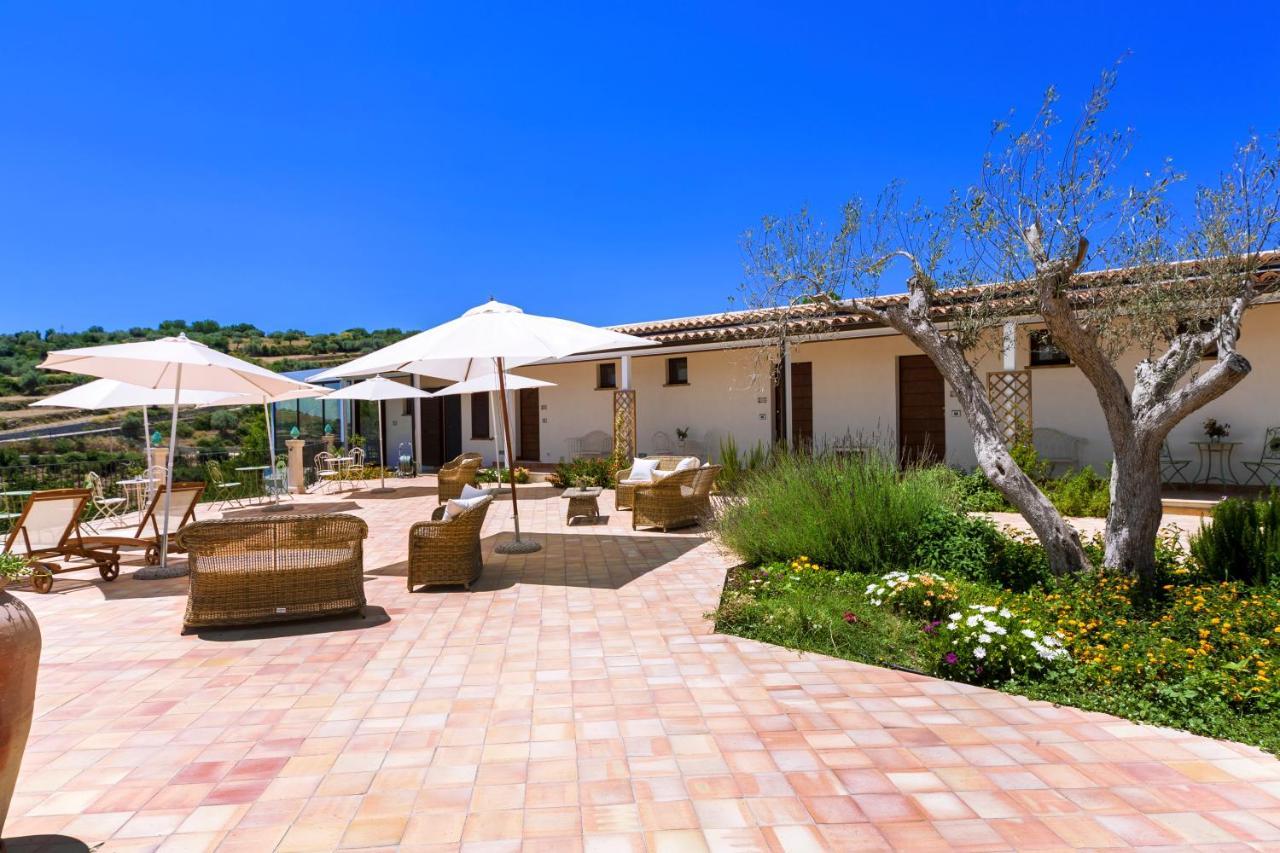 Relais Villa Del Monte Ragusa Exteriör bild
