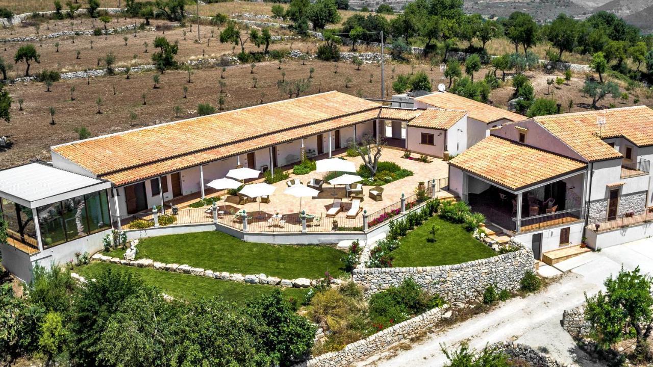 Relais Villa Del Monte Ragusa Exteriör bild
